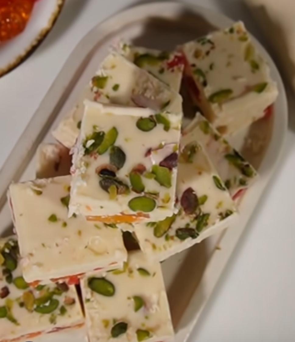 Malai kesar fudge